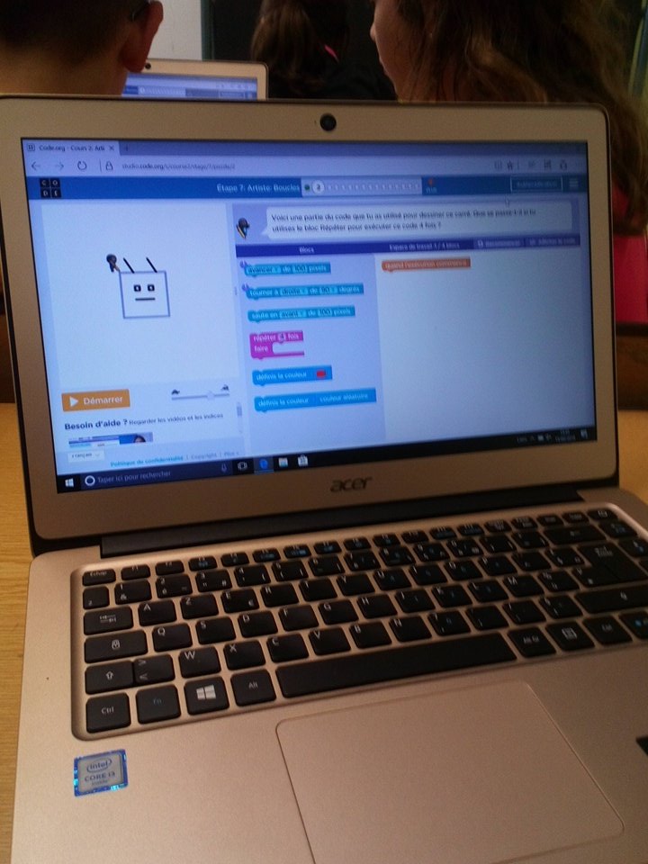 O_Huel's tweet photo. #forumatice On apprend à coder sur https://t.co/xI60C6qWpK au C3 de Rachecourt https://t.co/BUgmU7MN4j