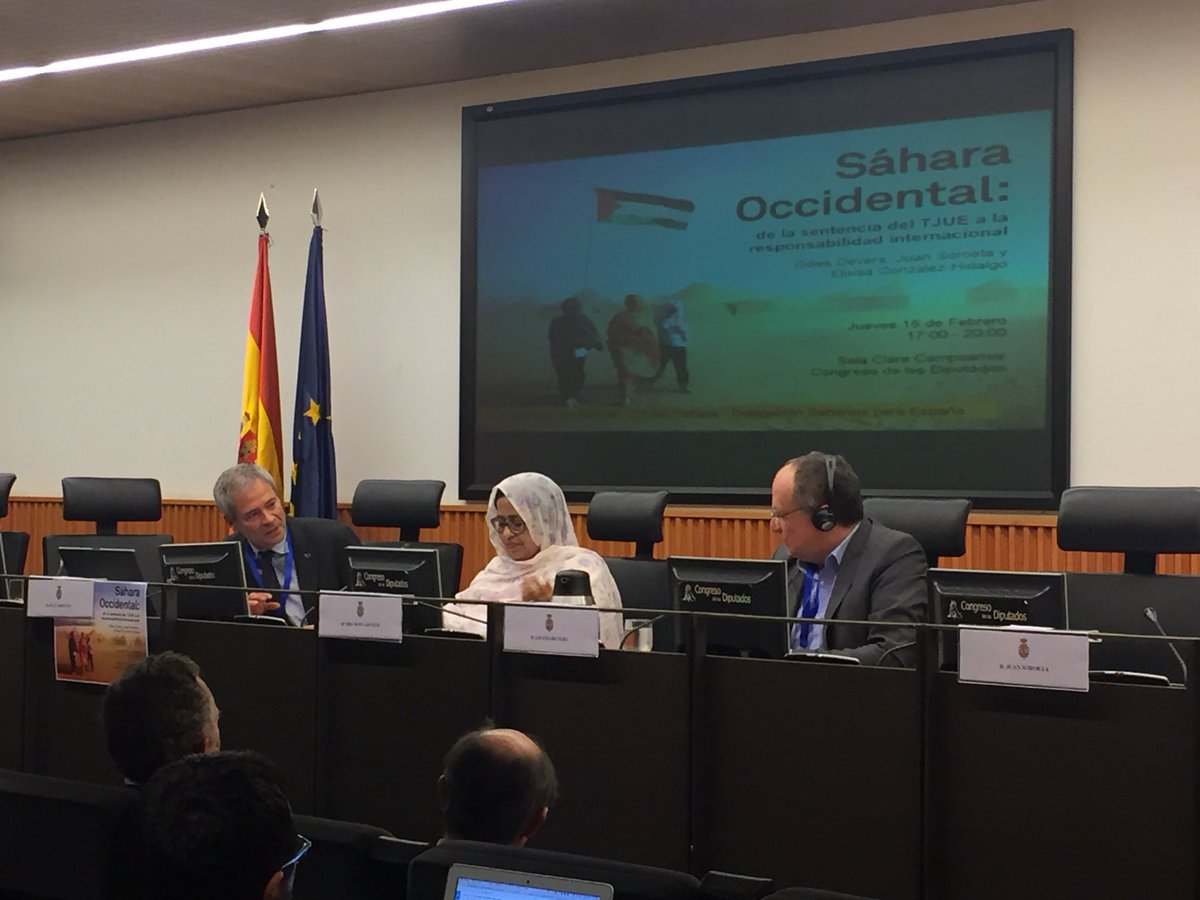 CompromisCGR's tweet photo. Juan Soroeta, profesor de derecho internacional de la @upvehu , Jira Bulahi del @Polisario_ y Gilles Devers, abogado del Polisario ante el Tribunal de Justicia de la Unión Europea hablan de la importancia de la sentencia del #TJUE sobre el Sáhara Occidental, en el @Congreso_Es https://t.co/VSBrTXhLtF