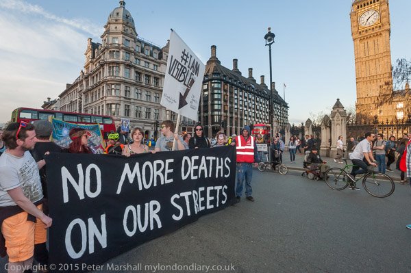 InKnitTogether's tweet photo. There is no excuse in 2018 for someone to die on the streets of Britain due to being #homeless 

When is this government going to wake up to the reality that this is happening in all towns &amp; cities &amp; do something about it! 😢😡

#NoMoreDeathsOnOurStreets #homelessness https://t.co/xNMidI6n9i
