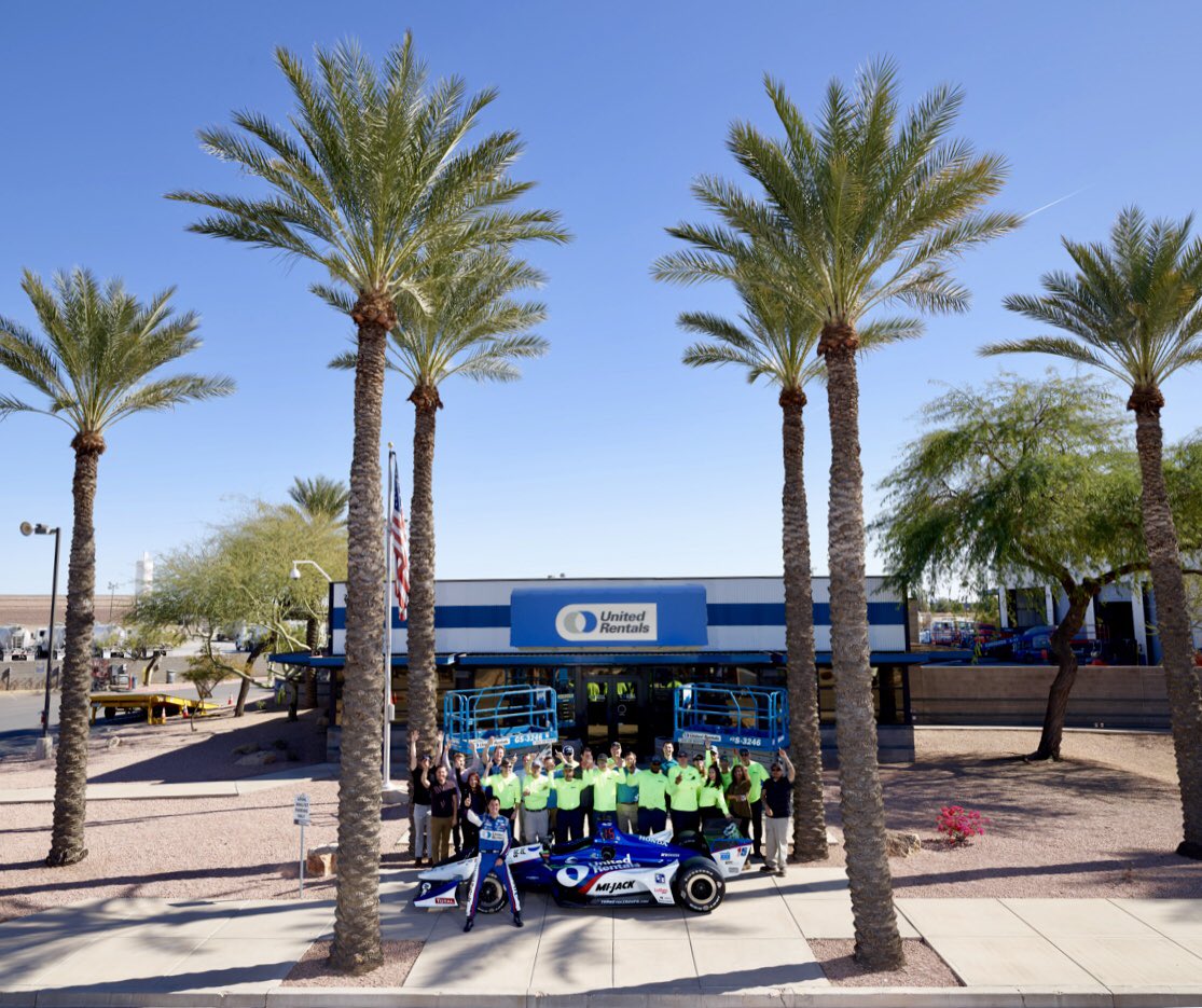 AllenFarst's tweet photo. Went vertical to get this shot of @grahamrahal and @united.rentals IndyCar team photo. #indycar #unitedrentals #racing #equipmentrental #photoshoot #phaseonecamera #phaseone #profotob1x #setlife #productionlife #rllracing #allenfarst https://t.co/CGOs9dzEUY