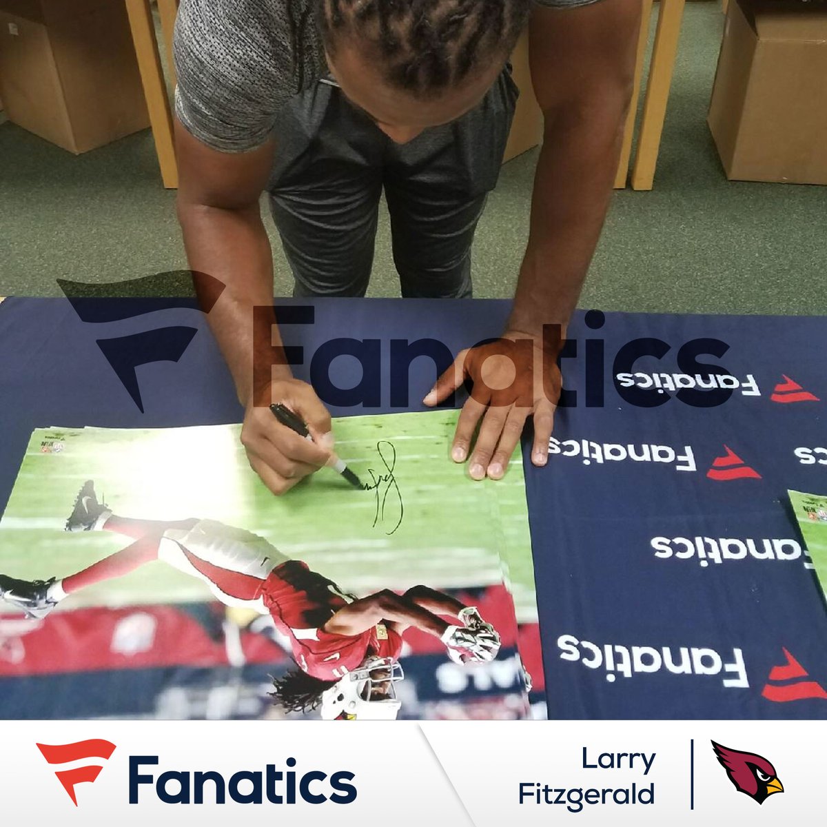 FansAuthentic's tweet photo. .@AZCardinals 11x Pro Bowl WR @LarryFitzgerald will return in 2018 for his 15th @NFL season. 

#BeRedSeeRed | #LarryFitz https://t.co/KdcidFO45u