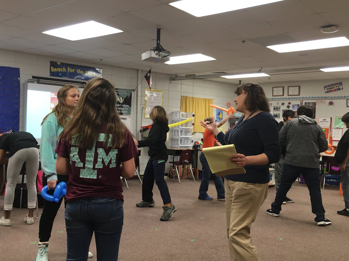 AMCMSBobcats's tweet photo. Students in #AMCMS #Theater are developing their swordplay choreography today and having fun! #csisdchat #successCSISD https://t.co/sz3MaxyWji