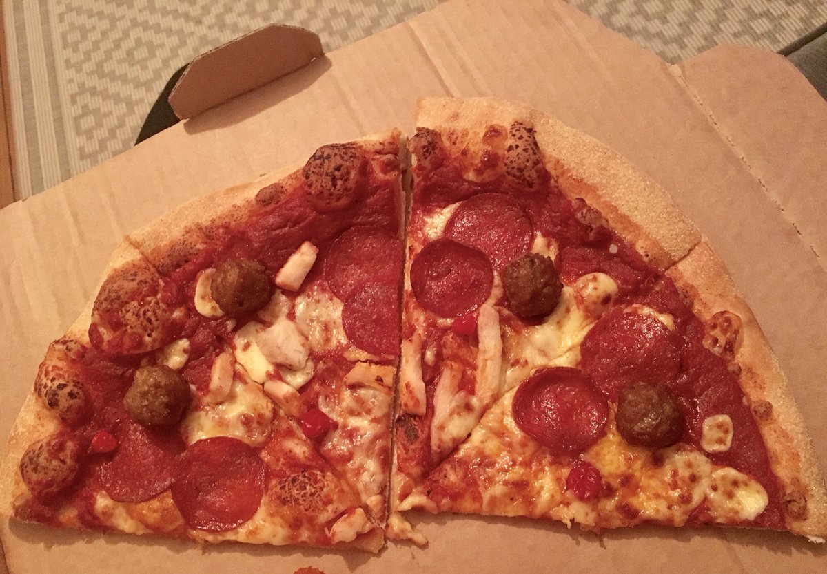 emilyhigh4's tweet photo. @Dominos_UK So does a topping now mean 1 piece per slice ? Not happy with one meatball and one pepper pearl per slice. Valentine’s meal ruined! #dominospizza https://t.co/rgbLhaHw8S