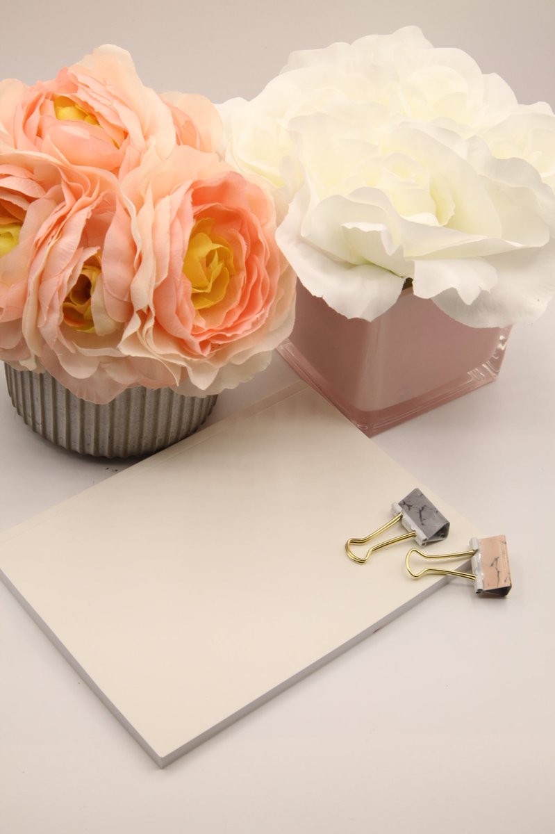 TofDCalendar's tweet photo. Had a memorable #ValentinesDay2018? Write it down to capture those memories forever! 
#notebook #journaling #paper https://t.co/QsEXyE6NYh