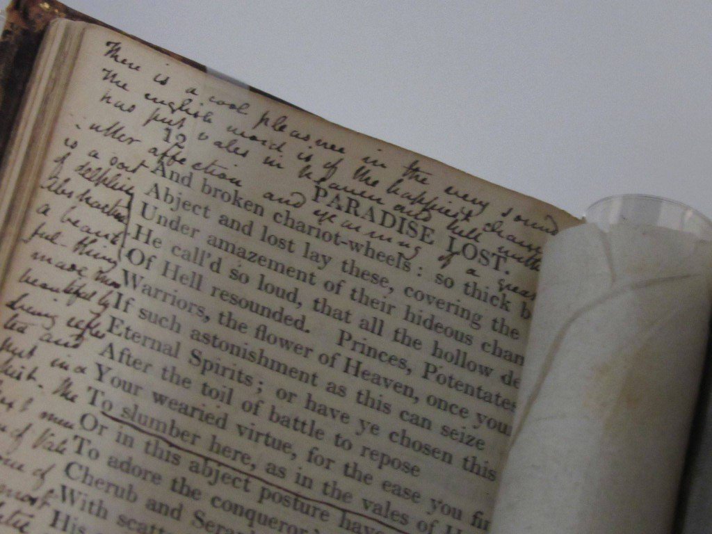 Keats_Shelley's tweet photo. 'There is a cool pleasure in the very sound of vale.' 
John Keats' marginal notes in his copy of John Milton's Paradise Lost. https://t.co/WpcLD7c393