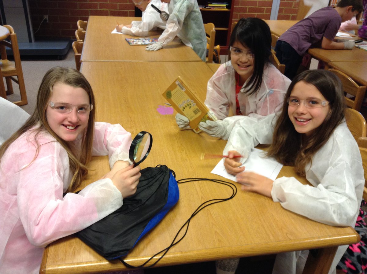 RHES_Library's tweet photo. On this episode of CSI: Library, it's Mrs. Jewell's students' turn to use the scientific method to investigate damaged books. Was it eaten by a dog? Did it get wet? Who drew in it? How did these pages fall out?
#LCPSLibraries #CSI #CSILibrary @jewellclass https://t.co/NmMn8w7ul3