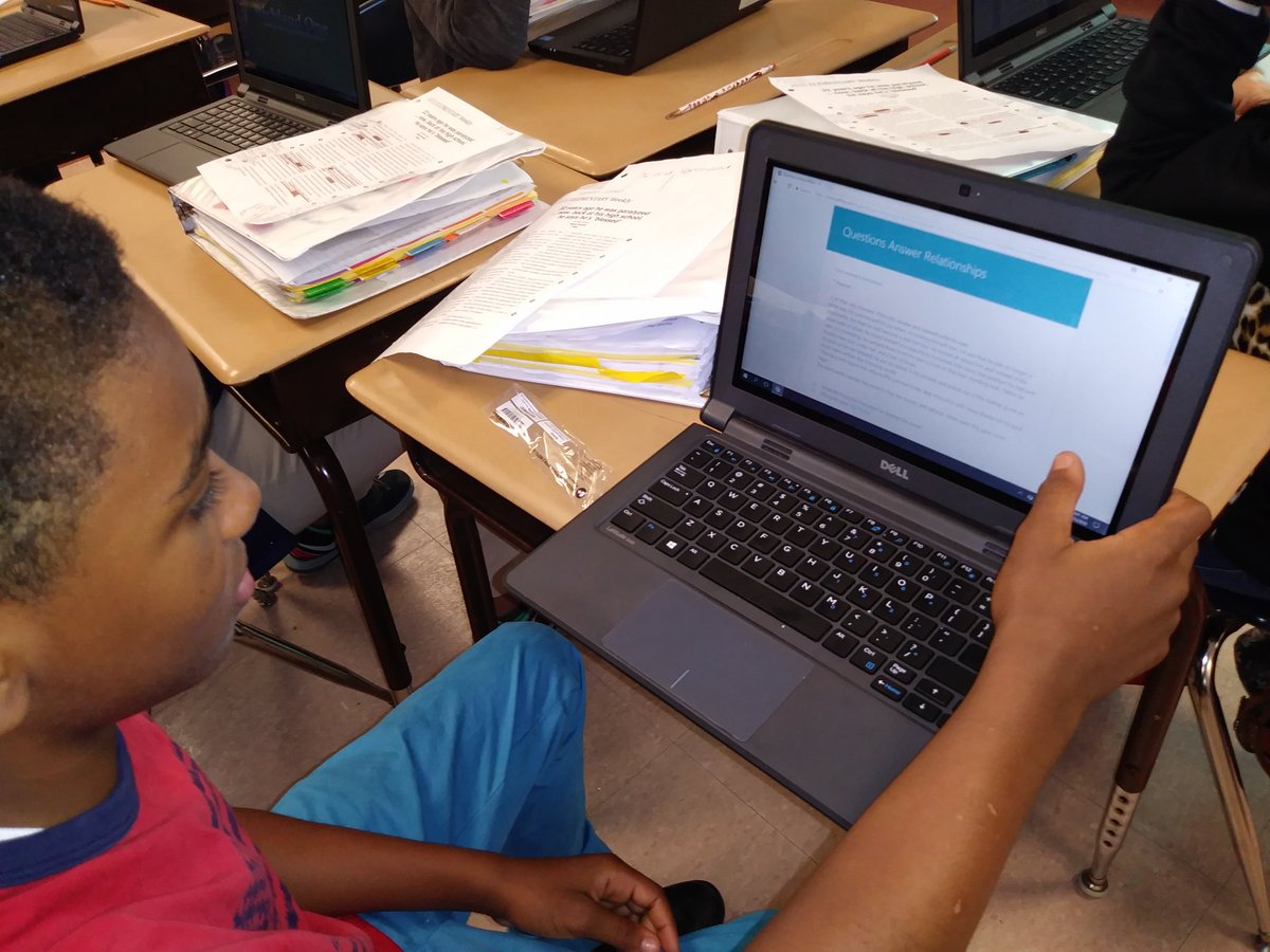 CamillaMack2's tweet photo. Excited to co-teach with our AVID District Coordinator @flanders94. Today we introduced students to Costa's Levels of Thinking and Questioning using QAR strategy.  @RSD1_AVID @AVID4College @RichlandOne @AVIDEasternDiv @HyattPark1 https://t.co/GVia5L2UOl