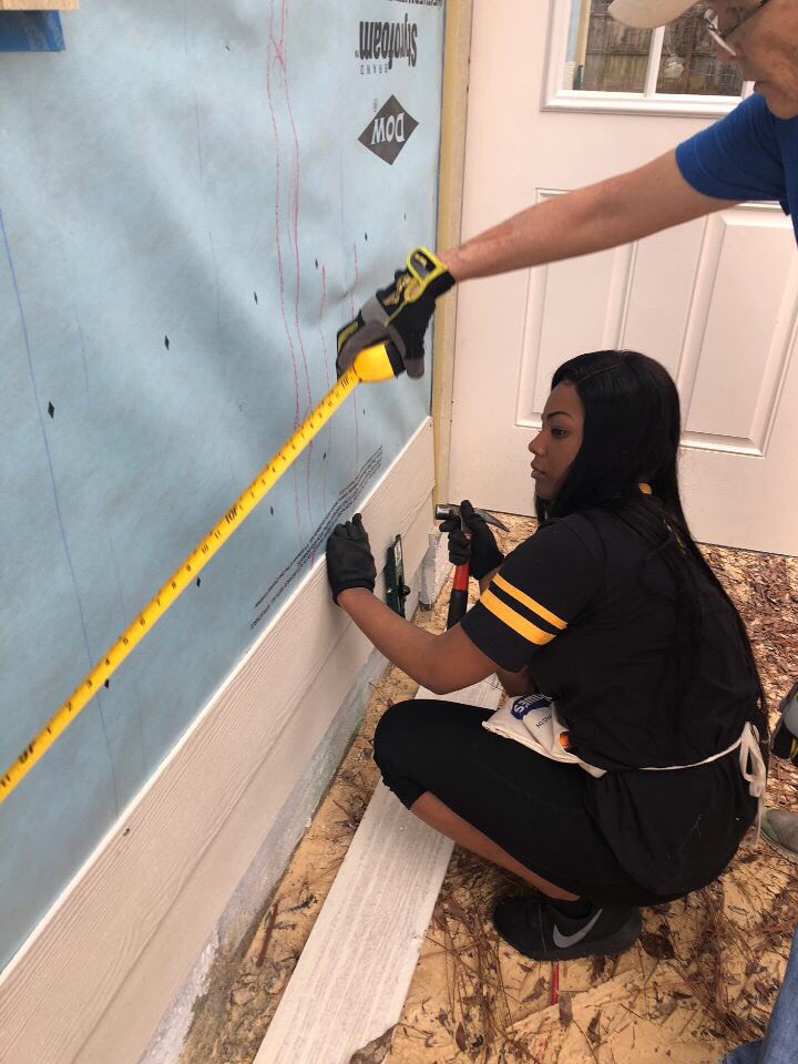 UF_SISTUHS's tweet photo. Service is not an act - it’s a lifestyle. We rise by lifting others. Last weekend we volunteered with Habitat for Humanity to help build homes for those in need. How do you live out service? 🏡🔨💛 #HabitatForHumanity #UFSISTUHS #SaturdayService https://t.co/TFaCVCYedC
