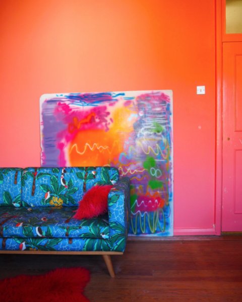 House Tour: <a href="/AmyExton/">margatelocationhouse</a>'s colour filled #Margate home.

thechromologist.com/house-tour-adv…