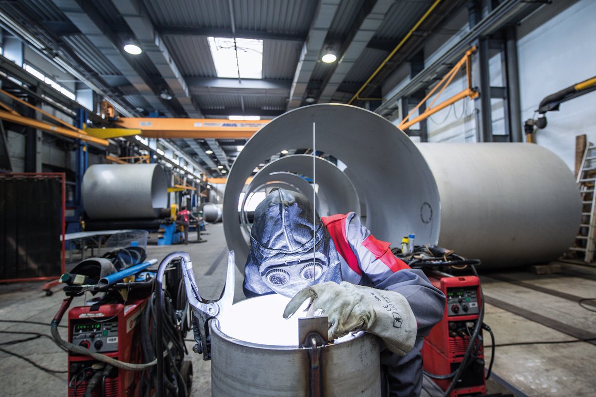 kremsmueller's tweet photo. #tandemschweißen #anwenderreportage #fronius #kremsmueller - well done :)  https://t.co/LIVt3YyjGX https://t.co/QyhN20fAC8