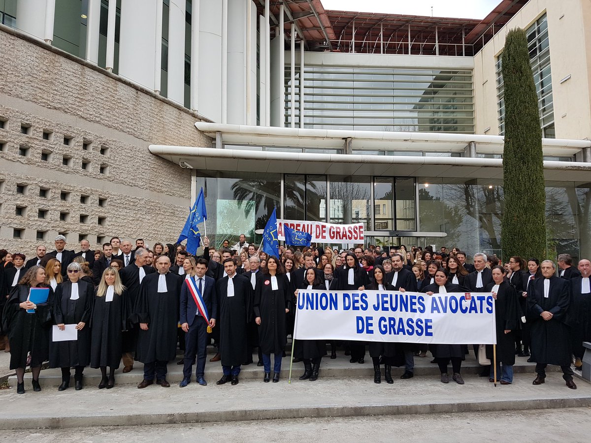 BarreauGrasse tweet picture