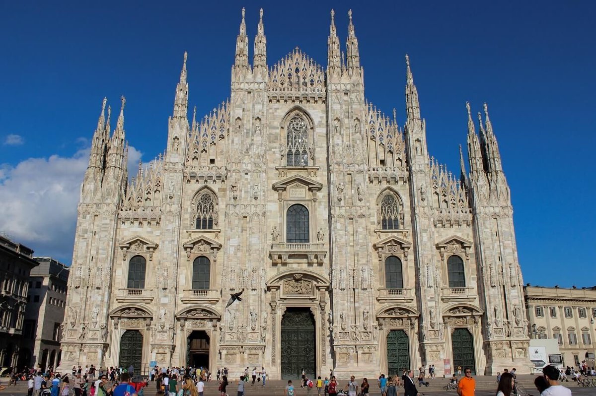venicetours's tweet photo. Everything you need to know about #MilanFashionWeek | @VeniceEvents #Milan #Italytours https://t.co/j0uksK1NgR https://t.co/wktHgc1Nfi