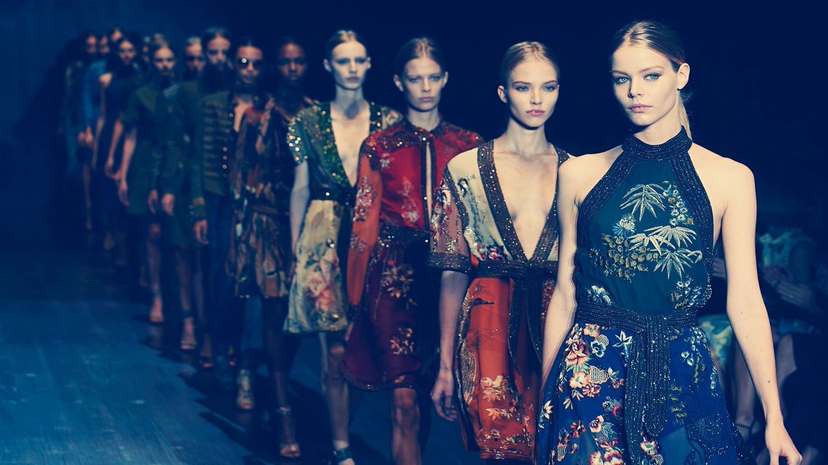 venicetours's tweet photo. Everything you need to know about #MilanFashionWeek | @VeniceEvents #Milan #Italytours https://t.co/j0uksK1NgR https://t.co/wktHgc1Nfi
