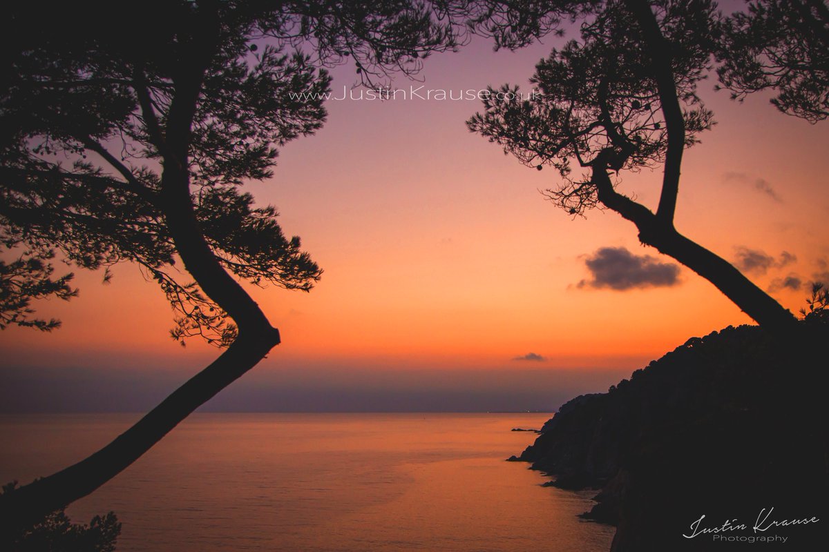 IMPACT20twenty's tweet photo. Bring on the #summer! #Sunset @FortTossademar @easyJet #España #tossademar #costabrava #Canon #barcelona #travel #photographer #justinkrausephotography #orange #travelphotographer #travelphotography #spain #spanishsunset #canonphotography #canonuk #sea #coast #mediterranean https://t.co/wnBgVBg6NM