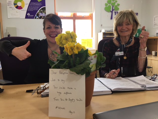 Hospicstfrancis's tweet photo. Someone has made us and our Reception team very happy.... #40acts Thank you mysterious person - it's made our day! #randomactskindness #berkhamsted #hospicecare https://t.co/MTtJ3NMLcM
