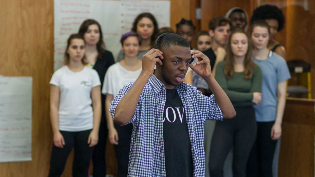 NationalTheatre's tweet image. Learn to create truthful, vivid one-person shows in this weekend long workshop with Molly Taylor and @yolandamercy  

nationaltheatre.org.uk/content/16-%E2…