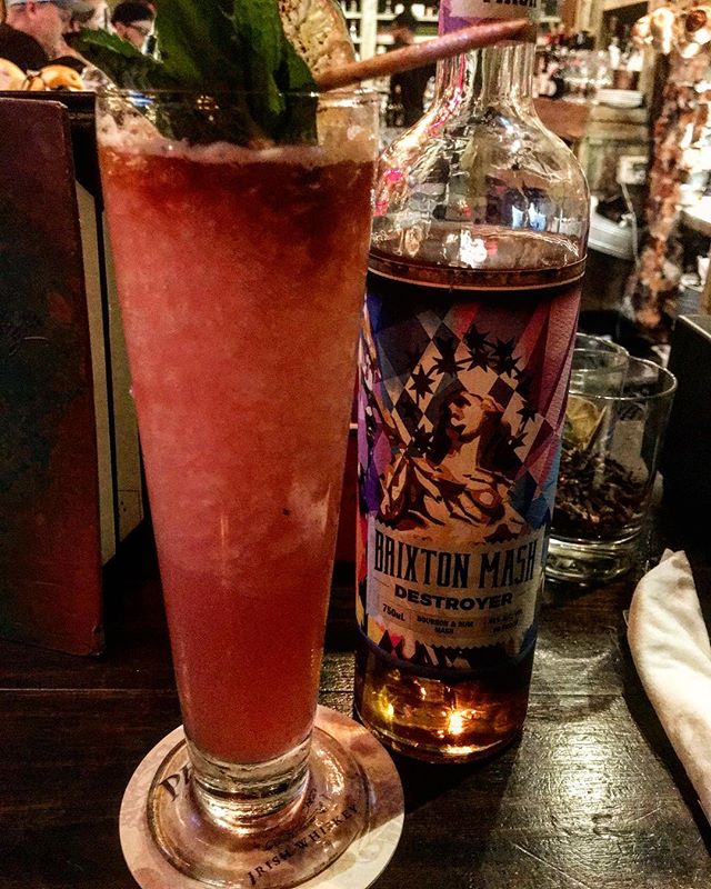 johndrewbrands's tweet photo. Great hanging out at @deathorglorybar_delray  and taking @mashdestroyer for a spin. Delicious Jungle Bird by Keith. Amazing hospitality by @demianne and @aymeharrison Thank you so much!
#delraybeach #westpalmbeach #cocktails #tiki #tikiasfuck #mashdestroyer 📷: @jdbrandsfrank https://t.co/x73rcmxgbW