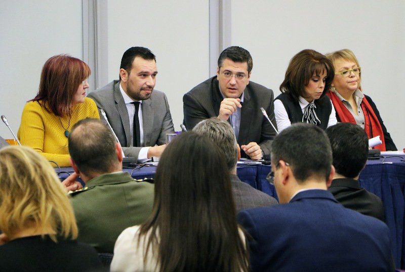 Apostolos Tzitzikostas tweet media