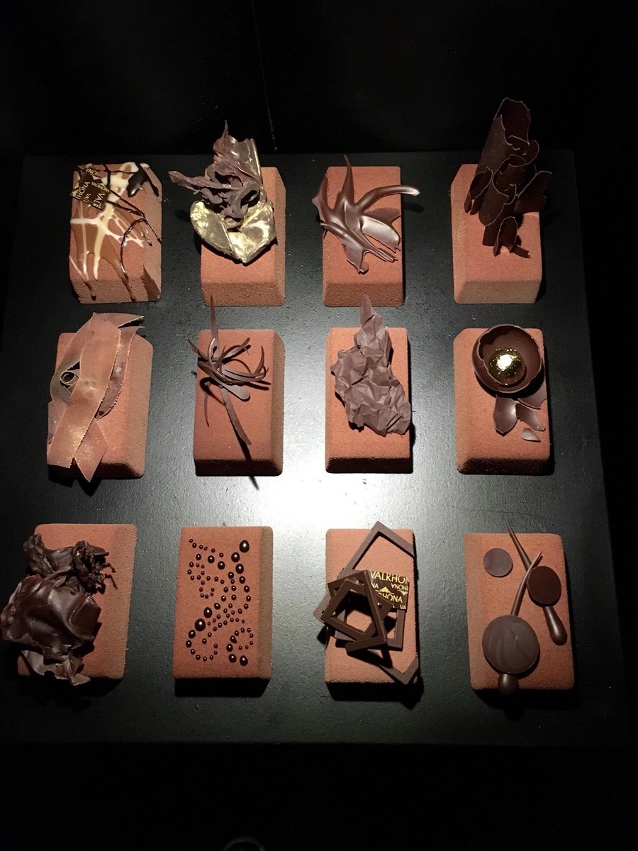 valrhonauk's tweet photo. Splendid Main de Maîtres #chocolate exhibition in the Motcomb room @TheBerkeley https://t.co/SmkORPwkrm