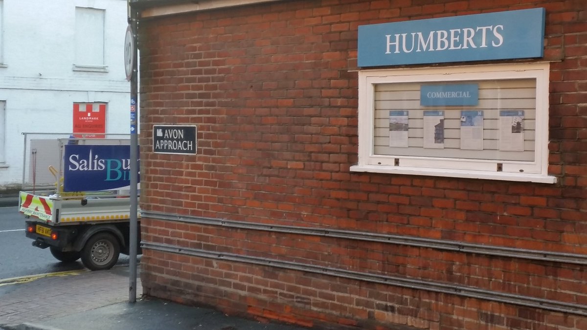 salisburybid's tweet photo. The @salisburybid City Rangers have been to visit @Humbertssalis this afternoon to remove this graffiti ๐ #CleanUpSalisbury https://t.co/Tki8ebRRzB