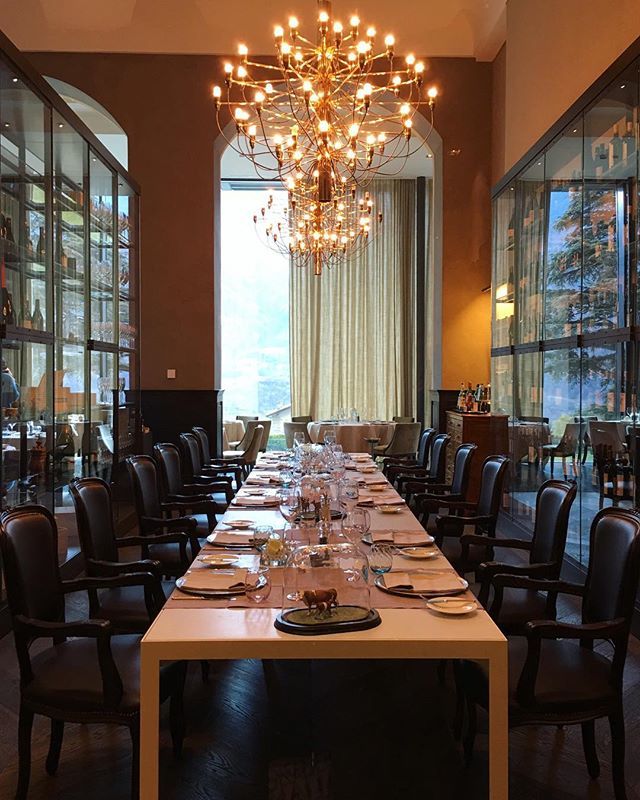 adelinabarphe's tweet photo. Private dinner setting at Grand Hotel Billia... #throwback #legrandveu #grandhotelbillia #luxuryhotel #finedining #privatedining #localtreasures #hotels #resorts #bars #restaurants #interiordesign #italy #saintvincent #inventhospitality #mocinnointl #hos… https://t.co/yWP3CiKSb2 https://t.co/ne9g3ksTJ6