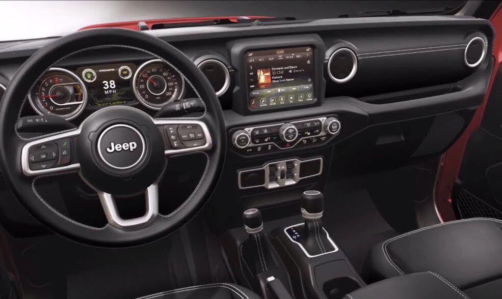 frankymostro's tweet photo. Hoy hablamos del fabuloso Jeep Wrangler.
Fiel a sus orígenes!! 
Con 719,900 pesos tendrás un amigo de por vida https://t.co/v3DfzhjIiH