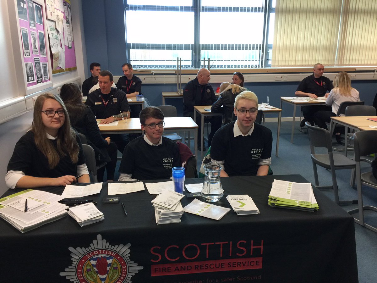 scotfire_FlkWL's tweet photo. Our @fire_scot firefighters are delighted to register 26 young people at the @deanschs @AnthonyNolan Donor Recruitment Event today. https://t.co/BruaQzAdxr