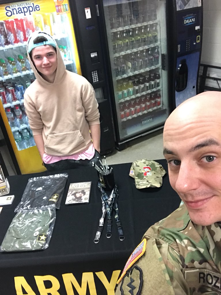 Sergeant Rozek Peter (@Rozek_Recruiter) | Twitter