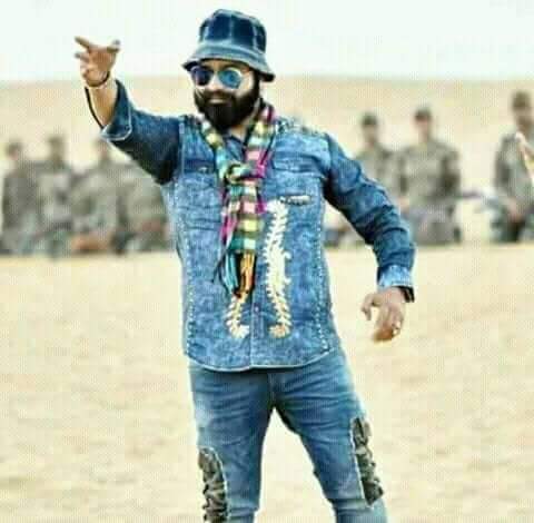 InsanNeeru2's tweet photo. @tarsem_insan @BJP4India @AmitShah @derasachasauda 15 दिन तो रैली की तैयारी कर रे थे...
बन्दे आए बस 10,000 ही... 😀😀😀
.
.
#अरै 1 बार झूठी ही कह दो की म्हारा बाबू
MSG सुनारिया धाम की छत पै आवेगा ओ भी सिर्फ 2 मिनट वास्तै...
#2 - 3 करोड़ संगत ना पौंच जै तो फेर कहियो . https://t.co/QrClRIvIGm