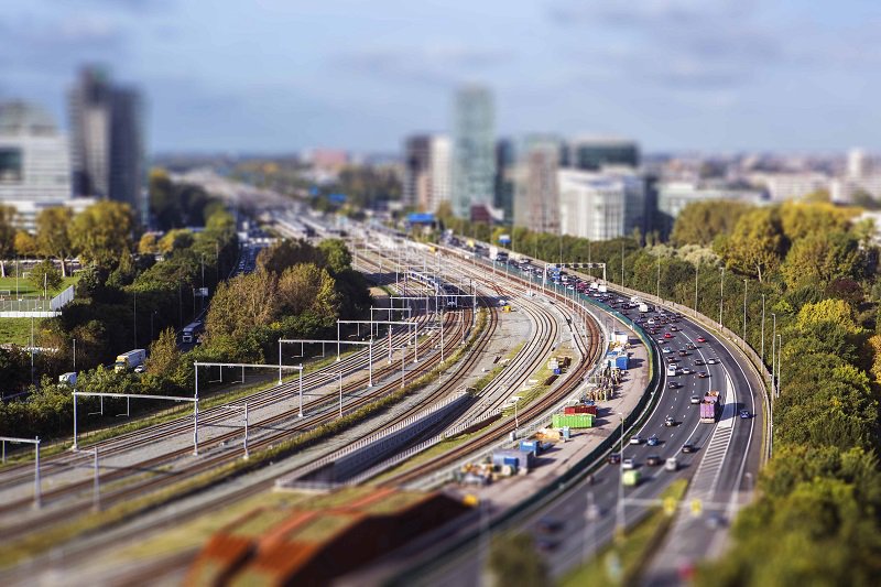 Begin april gaat de tweede editie van de Zuidas Mobility Experience van start. Met de Zuidas Mobility Experience kunnen werknemers in Zuidas een nieuwe manier van reizen ervaren, gratis en vrijblijvend, een maand lang. goo.gl/Uwc2Re