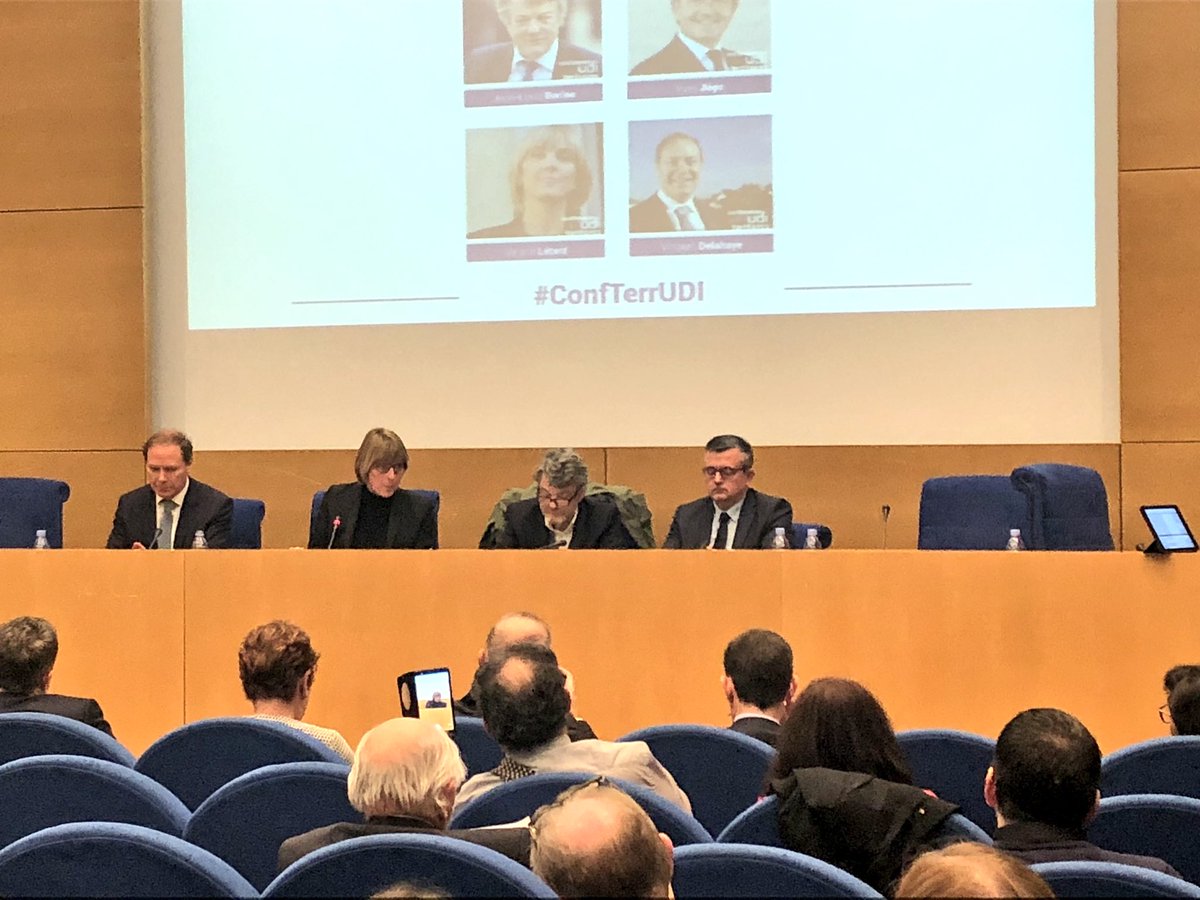 DanielDubois80's tweet photo. Intervention lors de la table-ronde sur la politique de la ville avec @JLBorloo, @yvesjego et mes collègues @valerieletard et @V_Delahaye à l’occasion de la #ConfTerrUDI au #Sénat. Changer un quartier prend 25 ans. Les politiques publiques doivent se faire dans la durée #UDI https://t.co/kmVlPxQqk4