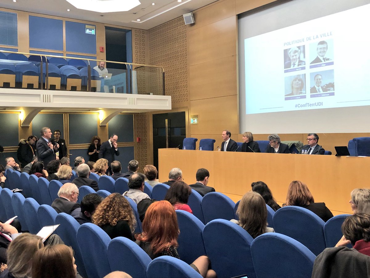 DanielDubois80's tweet photo. Intervention lors de la table-ronde sur la politique de la ville avec @JLBorloo, @yvesjego et mes collègues @valerieletard et @V_Delahaye à l’occasion de la #ConfTerrUDI au #Sénat. Changer un quartier prend 25 ans. Les politiques publiques doivent se faire dans la durée #UDI https://t.co/kmVlPxQqk4