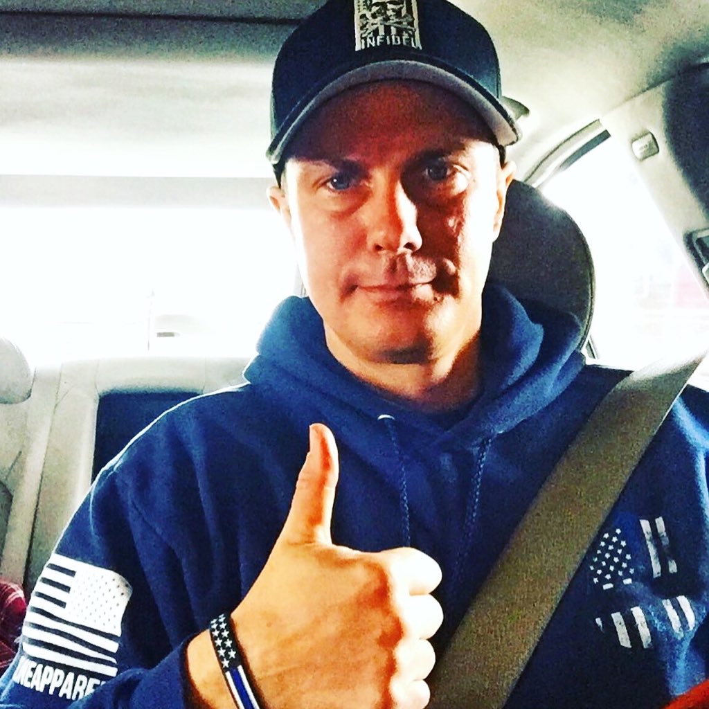 andrewdecker593's tweet image. Always proud to show my support for Law Enforcement.

#supportyourlocalpd
#supportyourlocalsheriff
#prayfortheirsafety
#prayersforlakeland
#backtheblue
#jesusismyonlyhope
#newprofilepic