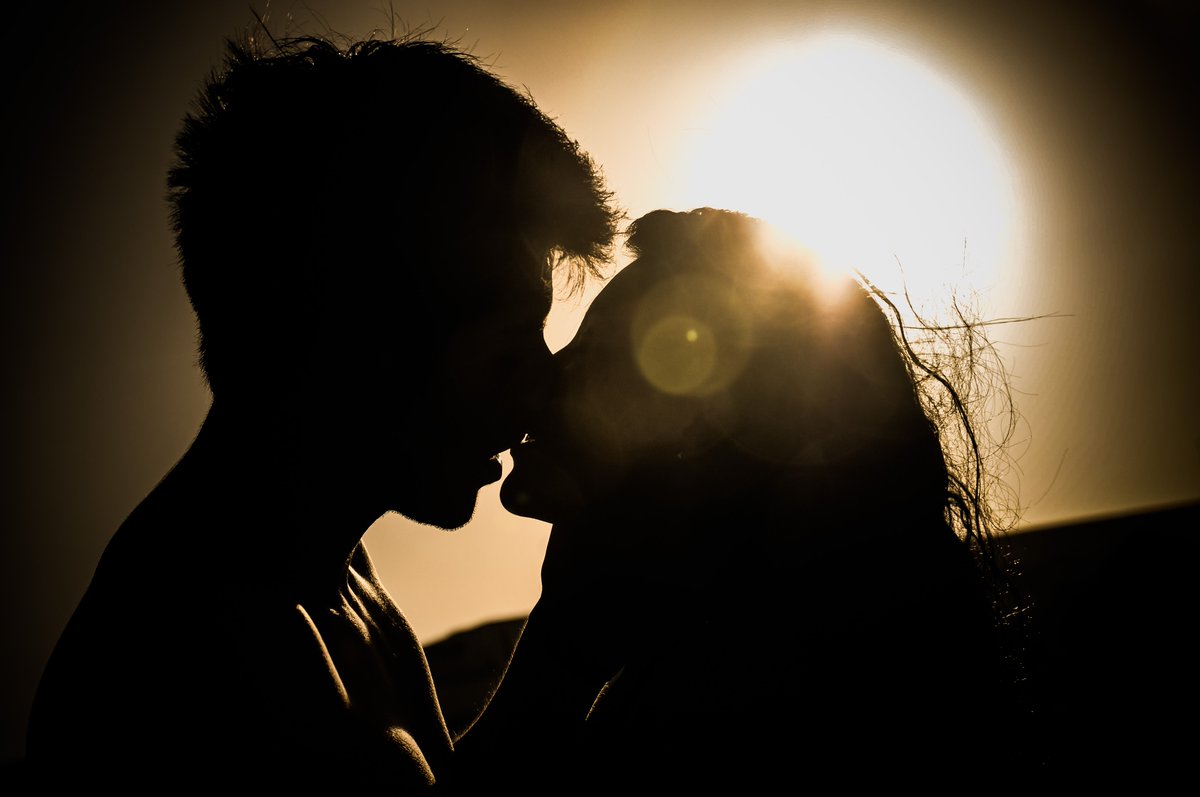 MusicConnectUs's tweet photo. ⭐️EDPICK: I Loved You (feat CDK, mykleanthony) by HEKTOR THILLET (coffeeeurope), picked by texasradiofish

https://t.co/G8UxCPgTN5

Smooth soulful lofi mix. Get back to the musical basics of emotion and groove with this melancholy #downtempo #remix. https://t.co/u28wfo7SXy