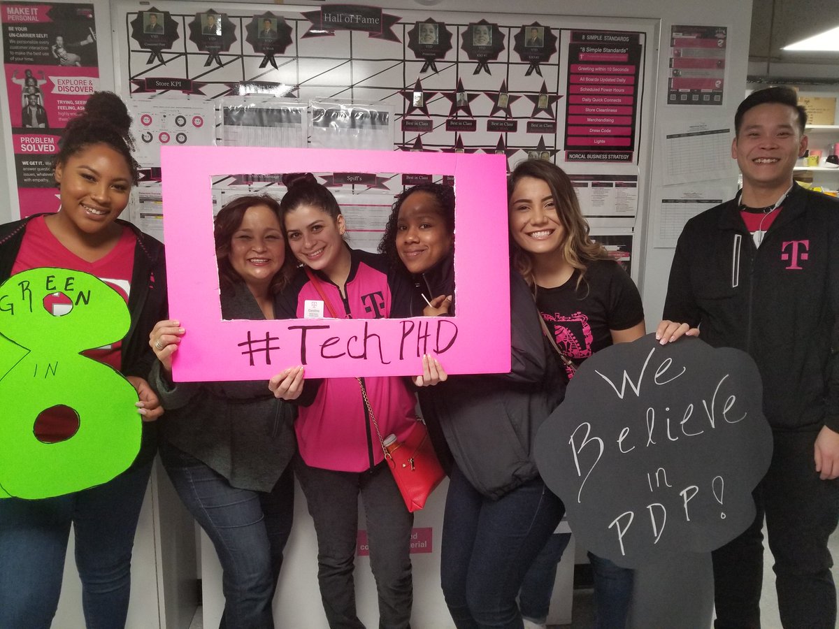 Dfelix01Dina's tweet image. 2nd round of trainings.  All about cust experience with PDP Plus at SFMetro!  #TechPHD #PDP+ @richgarwood @AdrianVanHooser @MaxvargasSf @jamie_woodruff9