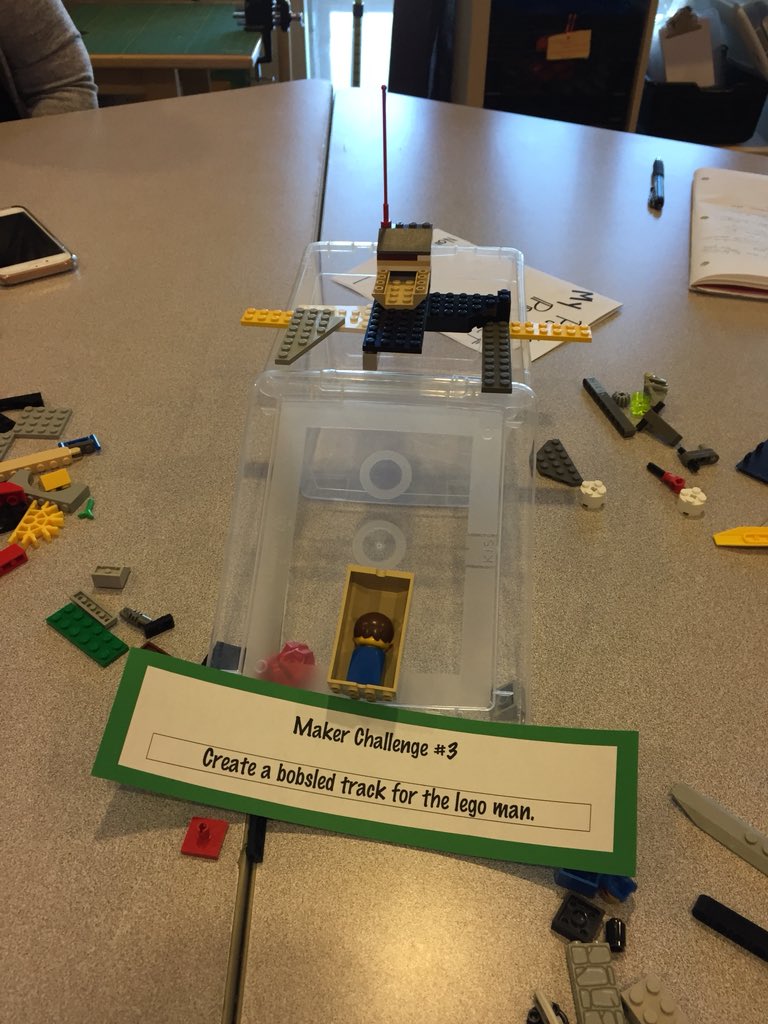 krlinton's tweet image. LEGO bobsled #design challenge. Utlilizing play as a learning tool. #SparkShiftLab @MrsJKowbel @schock_shawna
