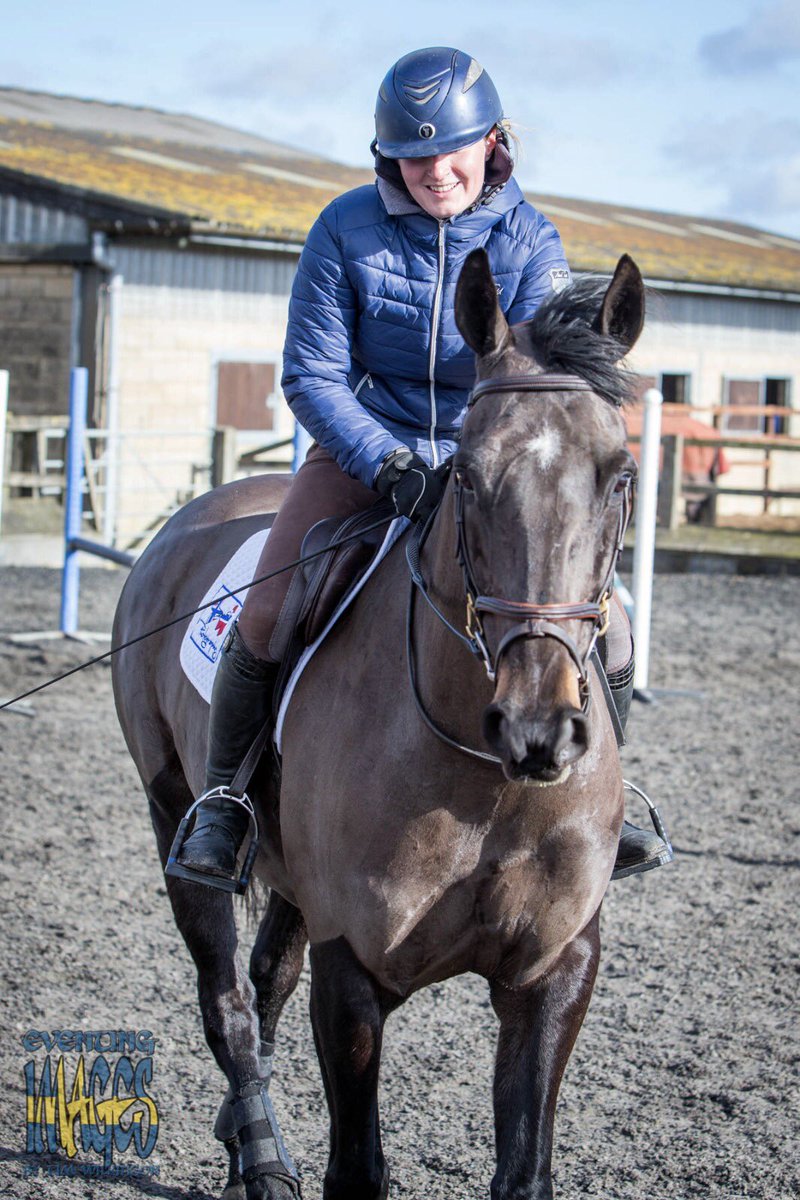 Alicia Hawker tweet media