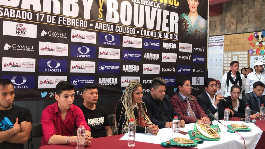 hislas9's tweet photo. #FotoGalería 📸 Conferencia de prensa en imágenes, @maryjuarezcute Vs Gabriela Bouvier. Pelea de corte internacional #MéxicoVsUruguay 🇲🇽🇺🇾 en la Arena Coliseo. https://t.co/aXLppvVIpY