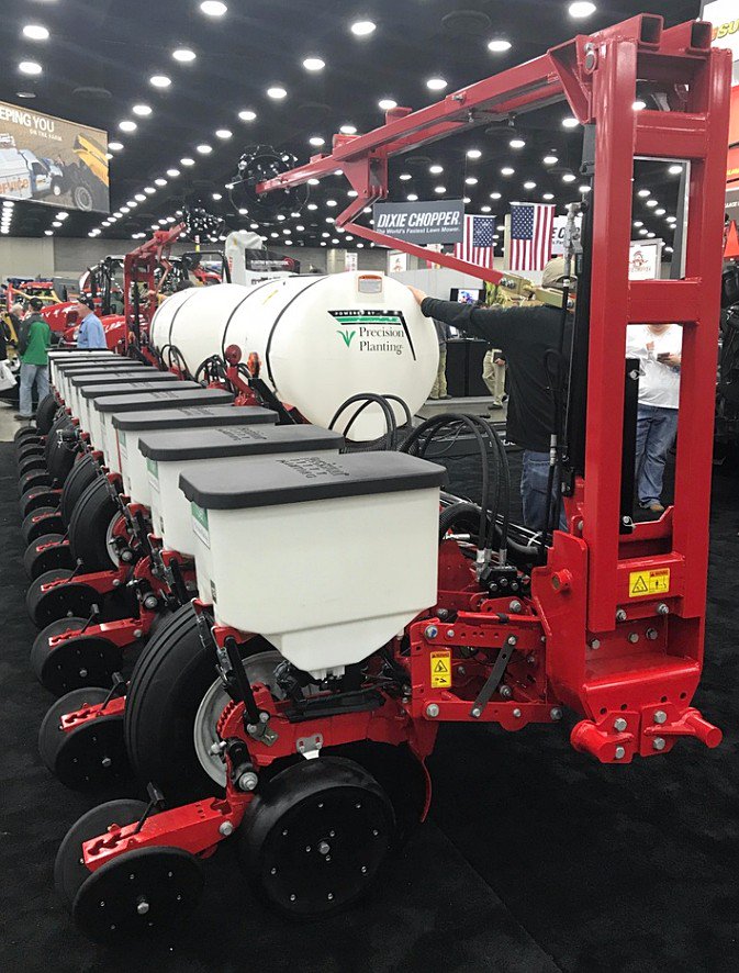 AGCOcorp's tweet photo. We've been having lots of fun at @World_Ag_Expo & @KYNFMS, showcasing launches & @ASABEorg #AE50 award-winners! At #WAE18, we launched the #HesstonbyMasseyFerguson 2370 #UHDBaler: https://t.co/DfjgQwqQSG. At #NFMS18, two White Planters launched: https://t.co/tHsgTilhiD https://t.co/KmorIlUJE7