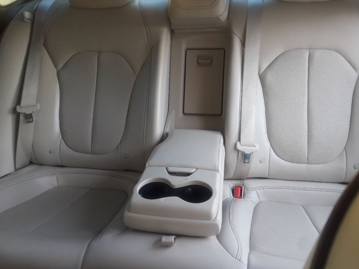 ExclusiveAutoAr's tweet photo. Check this NEW CAR FOR SALE! 
Car Shown: 2015 Chrysler 200c

#Cars #Usedcars #Dealership #arizonacars#mesa cars #buyingacar #carmemes#exclusiveautomotiveaz #motivation#monday #guaranteedapproval#rideanddrive #anycaranywhere https://t.co/trJL2dSUPE