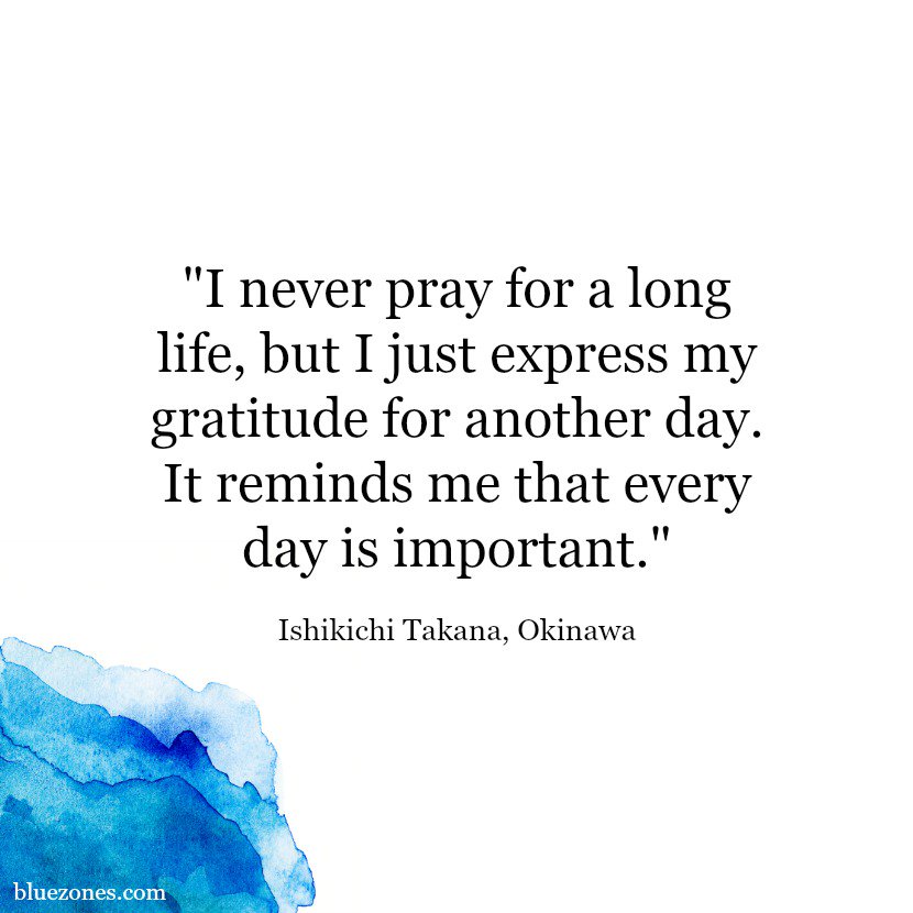 BlueZones's tweet photo. Express gratitude – it can make you happier! Intentionally focusing on the things for which you're thankful turns your attention to positive emotions like love, contentment, and joy, which can compensate for the brain's tendency to focus on the negative. https://t.co/S72SNZYKwq