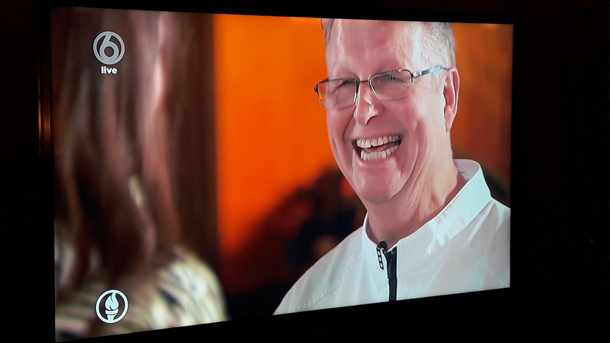 JeroenAWouters's tweet photo. Lekker bezig daar in #PeyongChang2018 chefkok en manager Topsportrestaurant @Papendal met #fruit #kwark #eiwitten @hartvannl @naomivanas @Eat2Move samenwerken met @FrieslndCampina https://t.co/DqBo5p5VGT