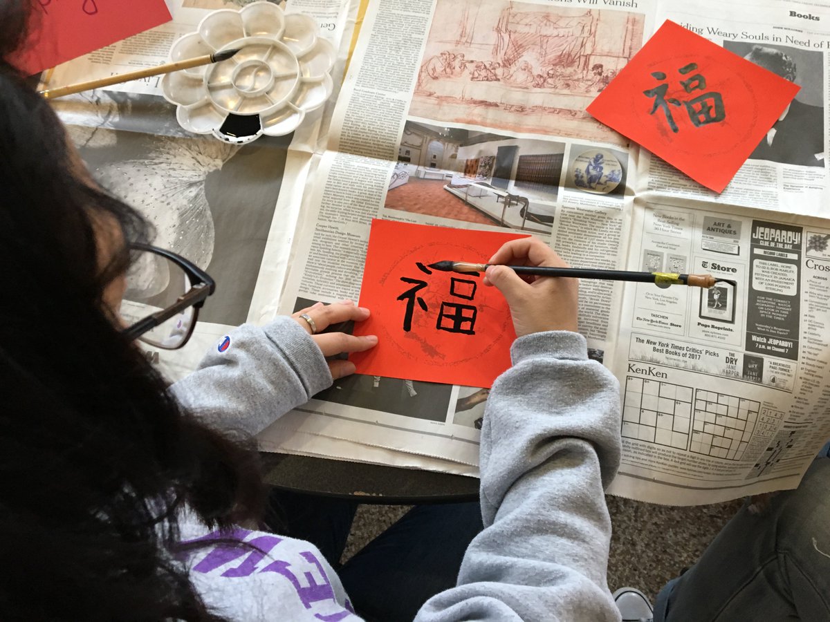 chappaqua_csd's tweet photo. Scenes from the Chinese, French, Latin and Spanish language and culture event at Greeley. Level 4 and 5 students celebrate the diversity of the World Language Department. . .and just in time for Chinese New Year! @RRhodesCCSD @SenorWarren @profe_irizarry https://t.co/9ZPRHg3j0I