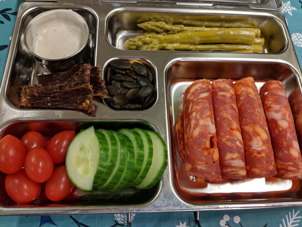 _sarmac86's tweet image. Having a Bento lunch box makes packing a variety of #keto foods so much easier. @planetbox
#lunch #planetbox #ketodiet #environmentallyfriendly #ketogenic #ketosis #ketogenicdiet #lchf #lchfdiet #ketocommunity