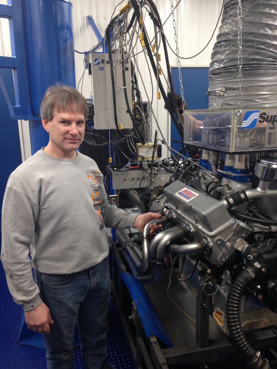 LaSalleEngine's tweet photo. Joe from Beyea custom headers is here testing headers for our Racesaver 305 LaSalle Racing Engine https://t.co/BMqvi0iApL