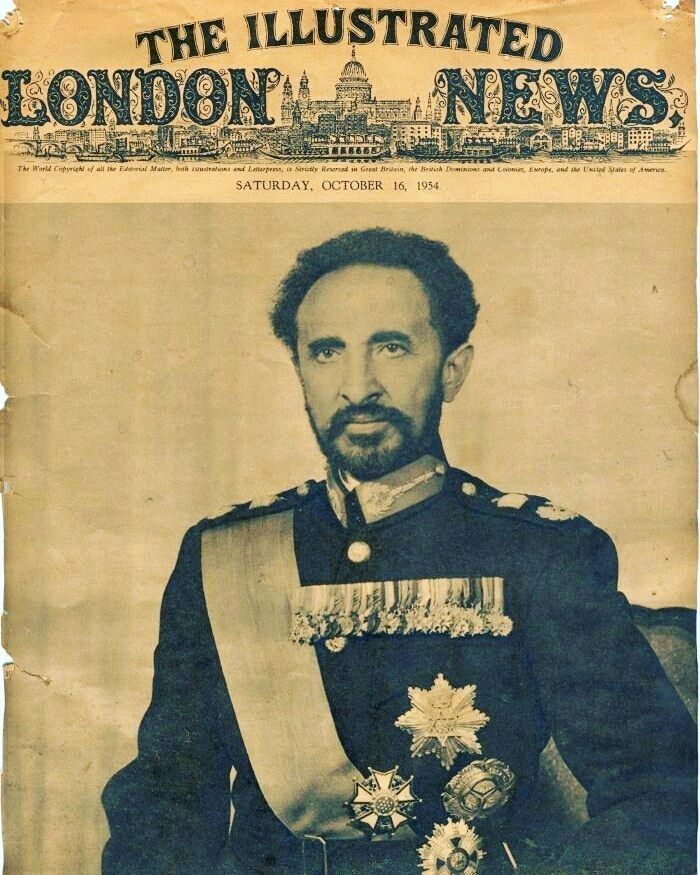 JAH Rastafari morning! Emperor Haile Selassie I &amp; Empress Menen I LOVE to all 🦁👑🙏🔯☥❤💛💚

#OneLove #PraiseYeJAH #Rastafari #SpreadLoveLikeAVirus #HaileSelassieI #KingOfKings #LordOfLords #ConqueringLion #RastafariLive #Qedamawi #ConqueringLionOfJudah #Ethiopia #BobMarley