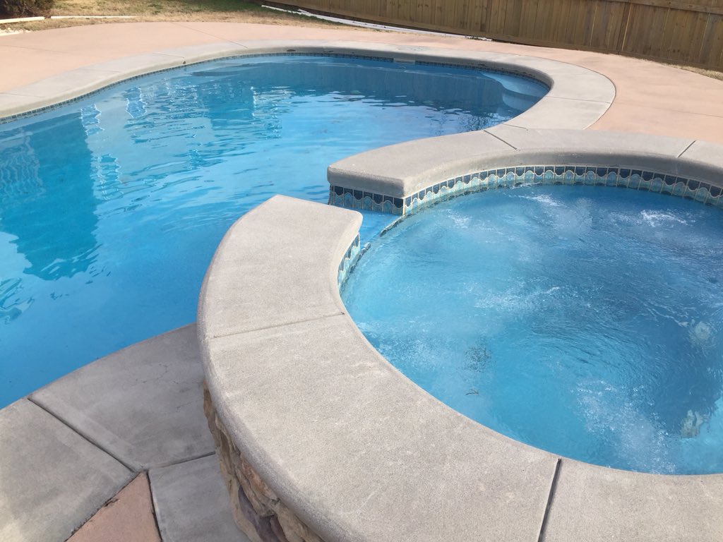 PalmettoPools's tweet image. Working on this beautiful fiberglass inground swimming pool today.  New Motor, new actuator, and heater repair.  Season is almost here.  It’s time to get the pool ready.  
Call us today for an inspection.  
(864) 546-1257 palmettopoolsandspas.com #poolinspections #poolservice