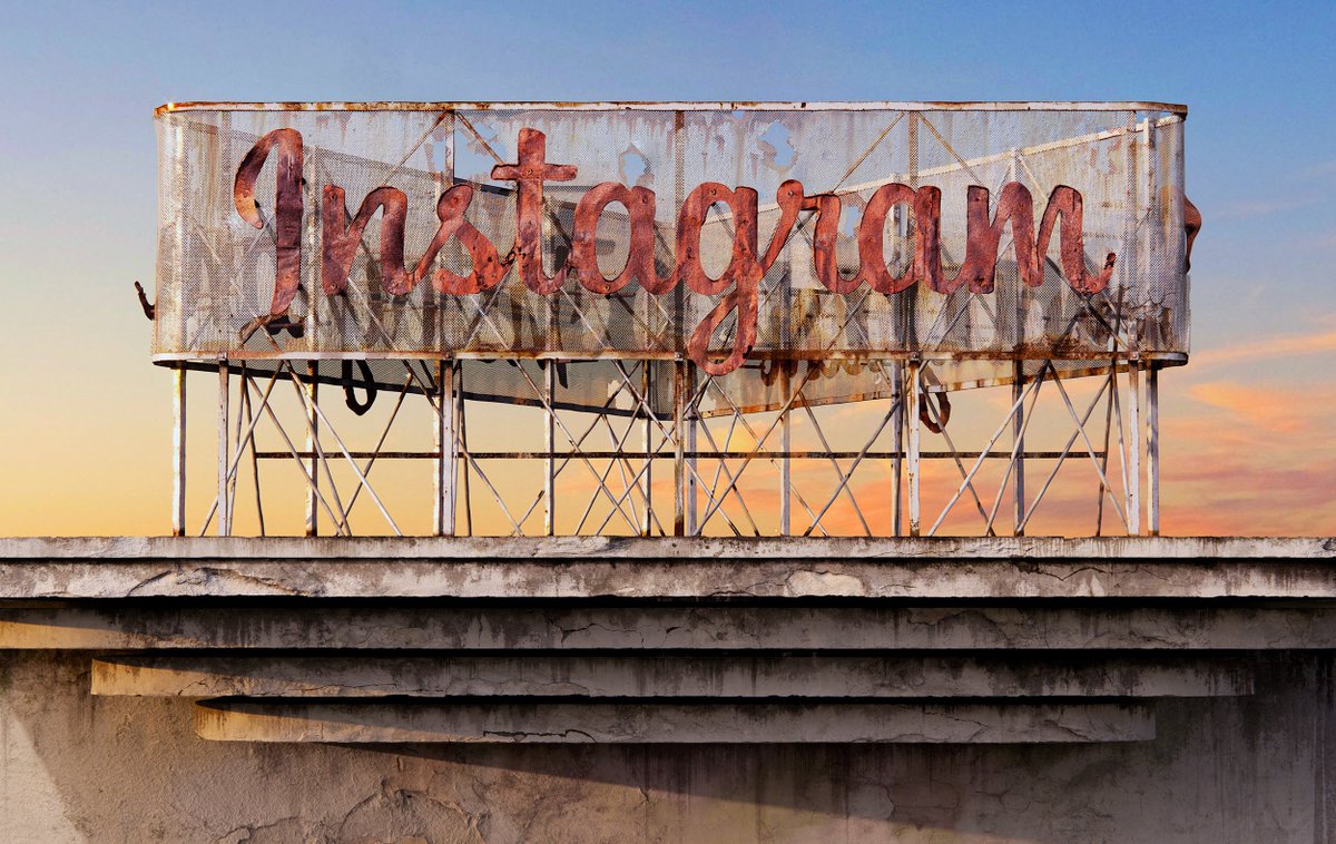 UncannyArts's tweet photo. Social Decay. By Romanian artist Andrei Lacatusu #art #illustration #graphicdesign #artist https://t.co/ocMA2Ftgb2 https://t.co/hjBqzdkOCj