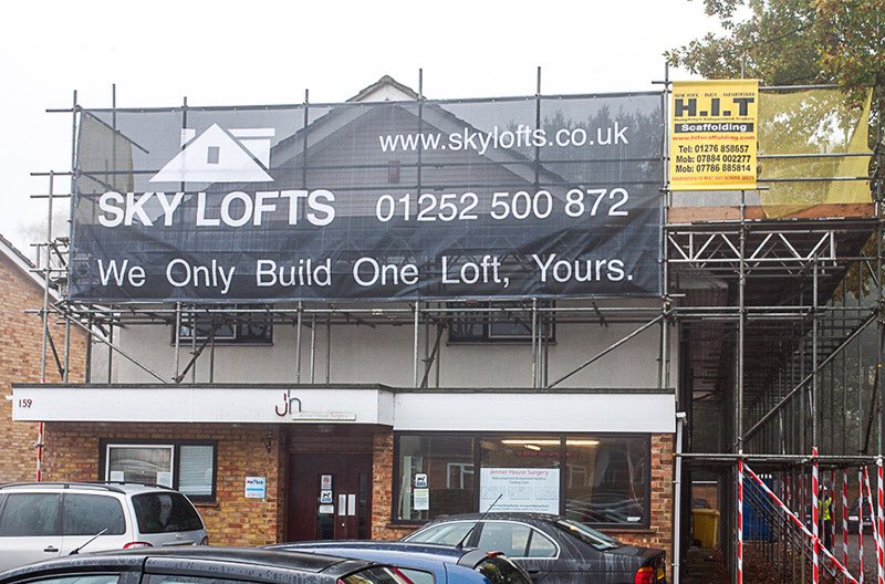 MrEssexBanners's tweet image. Want to catch people’s eye? This safe mesh banner is cheaper than you think. DM message us now 
.
#scaffoldbanner #meshbanner #essexbanners #print #design #graphics #builders #scaffolding #banners