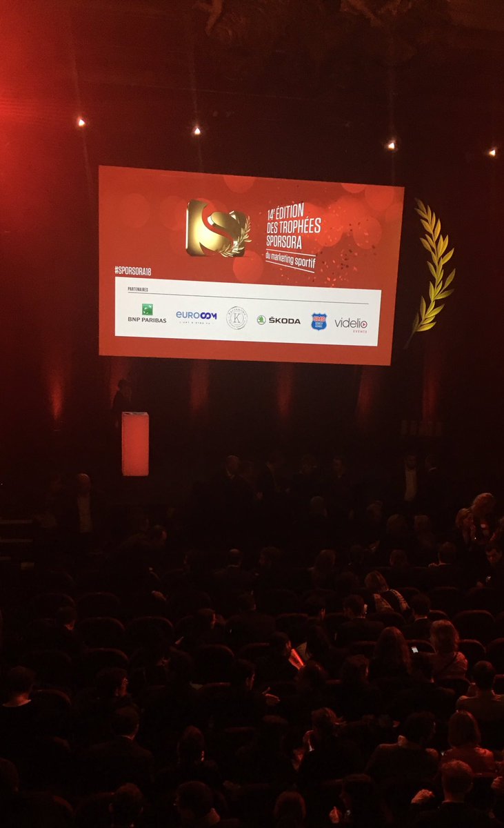 La salle se remplit peu à peu #sporsora18 #eurocom #letrianon #14etropheesporsora